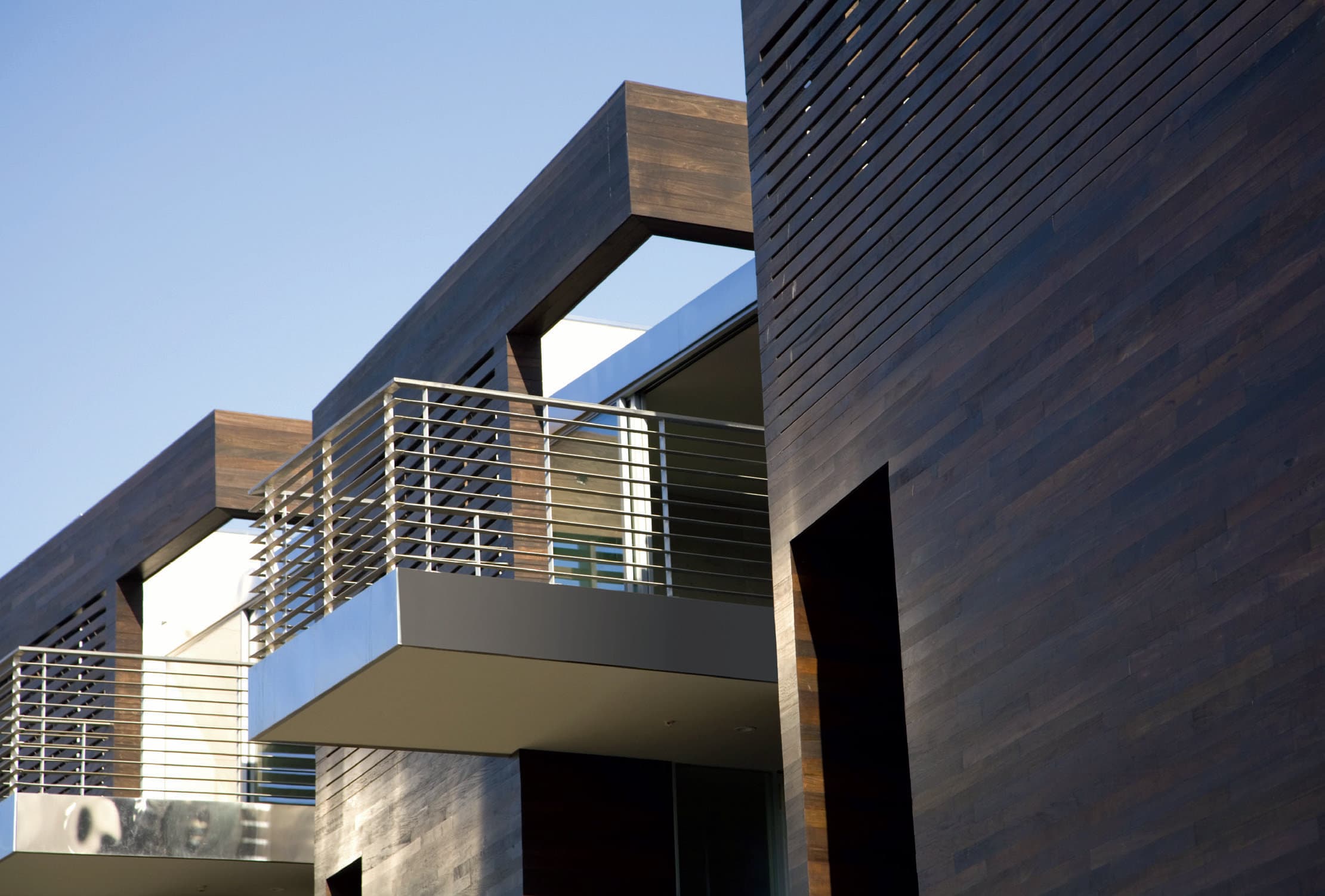Woodshield Varnish Exterior Gloss 2